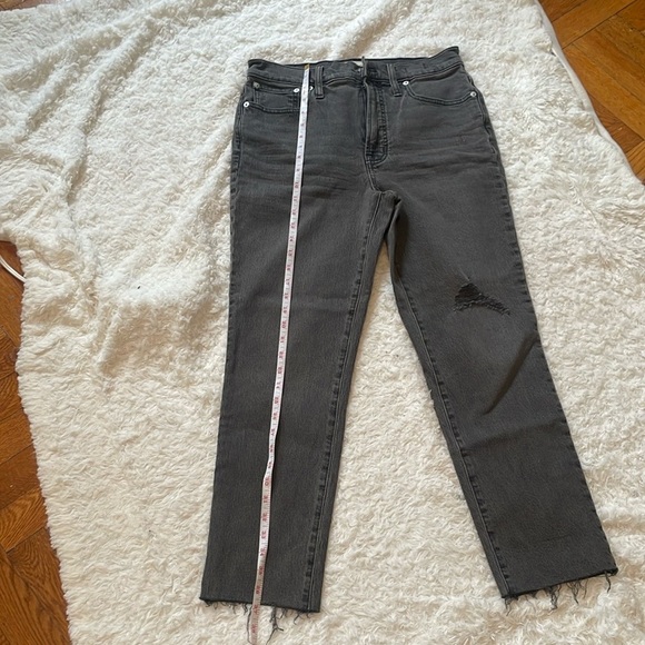 Madewell Women's Gray Distressed Jeans - Picture 8 of 13